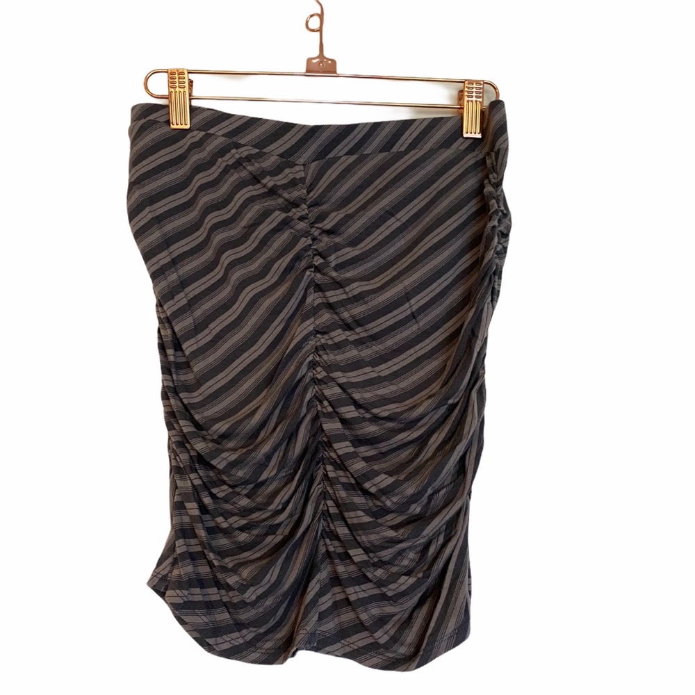 MODA international striped and scrunched